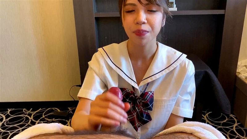 Real Japanese Prostitute Gives Blowjob In A Hotel